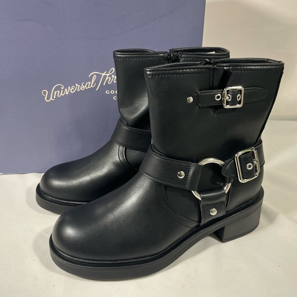 Universal Thread Shoes - UNIVERSAL THREADS CONNER WOMENS ANKLE BOOT FAUX LEATHER W/BUCKLES BLACK SZ 8.5